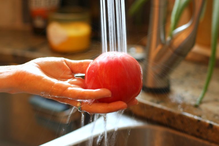 ultimate-summer-sandwich-tomato.jpg