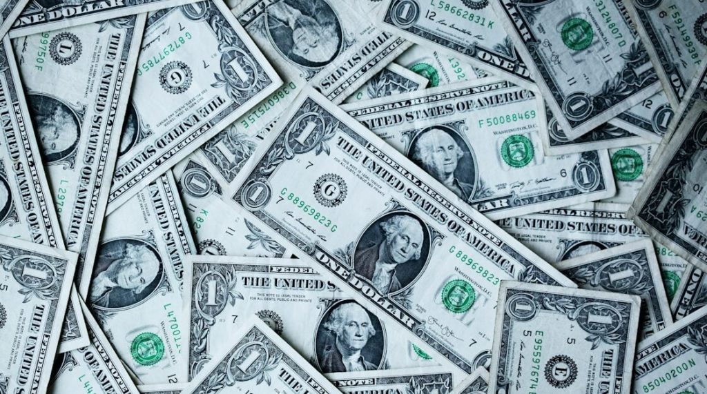 US-dollars.jpg