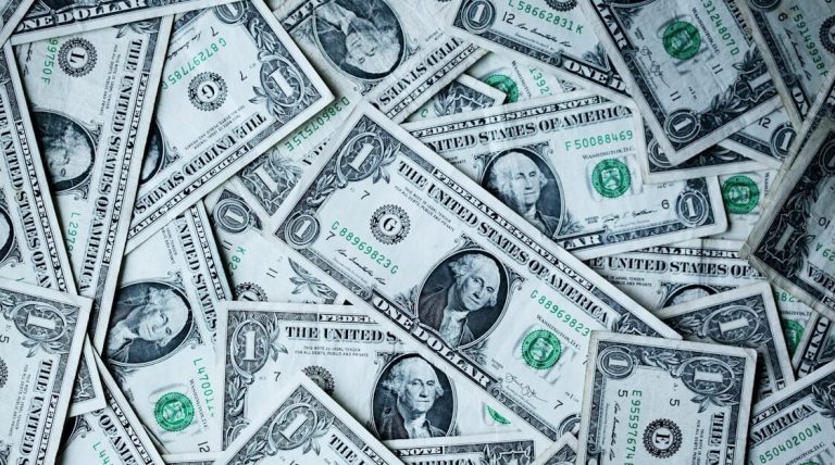 US-dollars.jpg