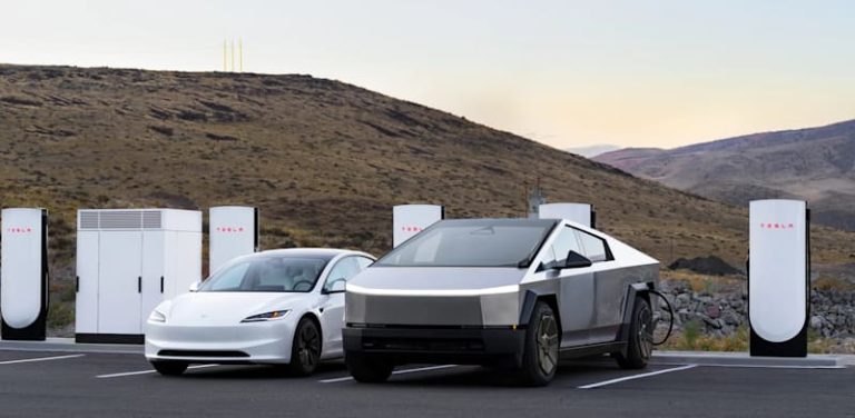 tesla-v4-supercharger_tgcyve.jpg